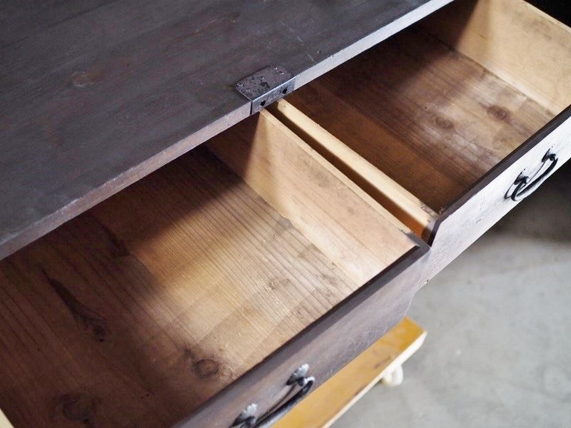 アンティークチェスト