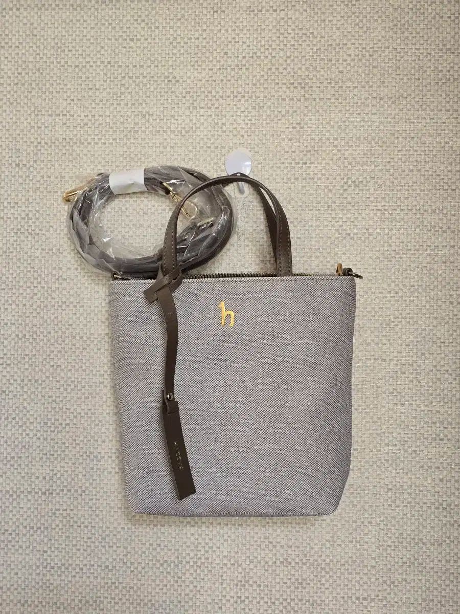 HAZZYS へジス トート クロスバッグ