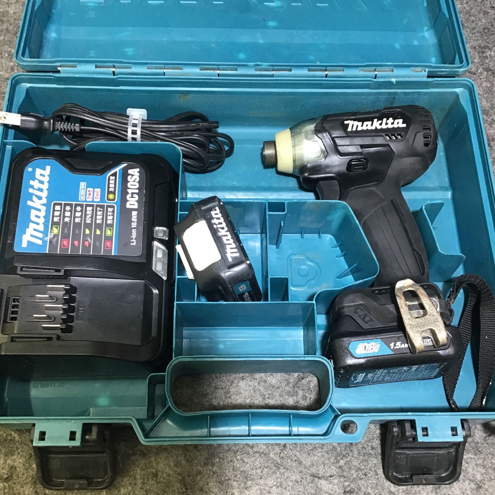 マキタ インパクトドライバー TD111DSHXB 1.5Ah 【公式通販】