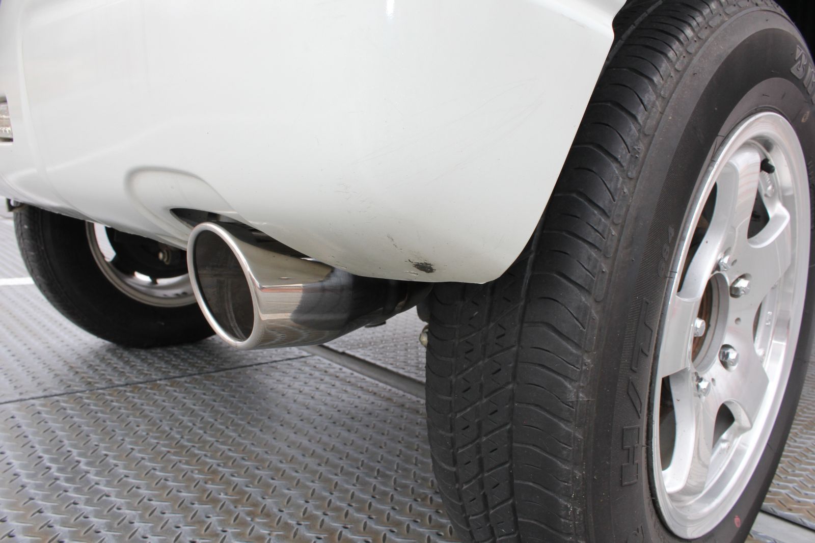 jb23 ジムニーJB23 純正バンパー用マフラー、センターパイプセット