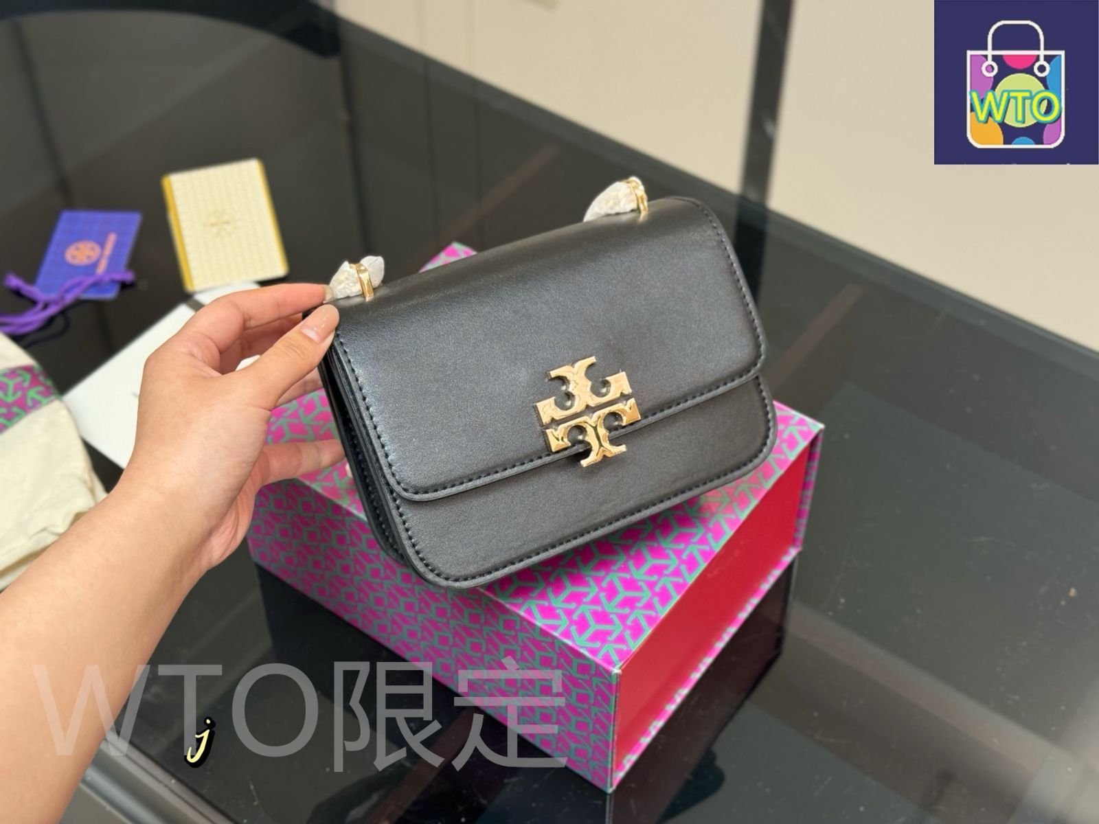 今日WTO】Tory Burch トリーバーチ レトロ風で多用途に使える
