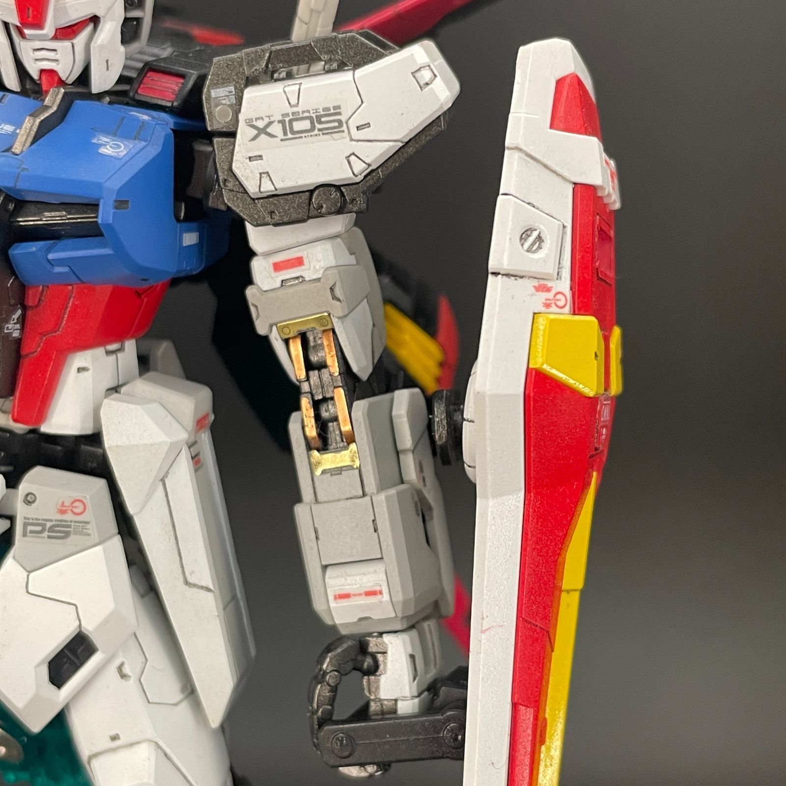 ガンプラ【中古品/全塗装品】 RG 1/144 エールストライク