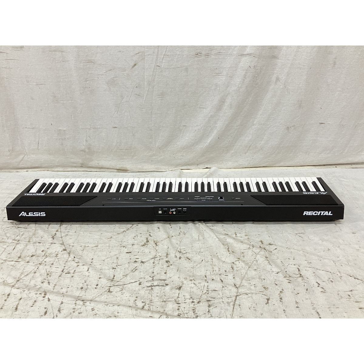 動作保証】 Alesis Recital 88鍵 電子ピアノ フルサイズ セミウェイト 譜面台付き キーボード 鍵盤楽器 アレシス 中古  H8861505 - メルカリ