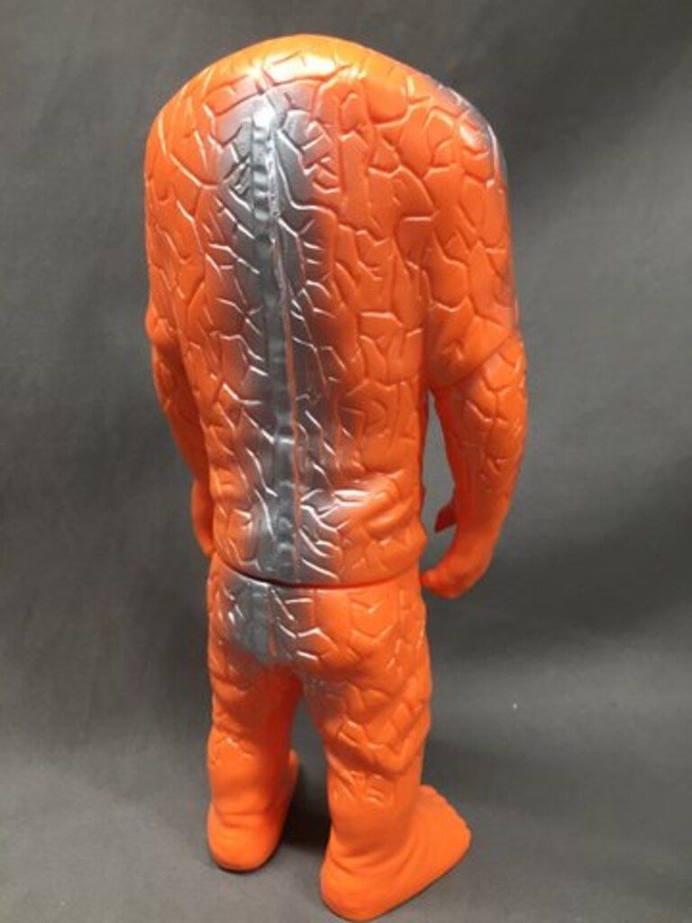 B-CLUB 復刻版怪獣シリーズ ブルマァク ジャミラ オレンジ成型 - メルカリ