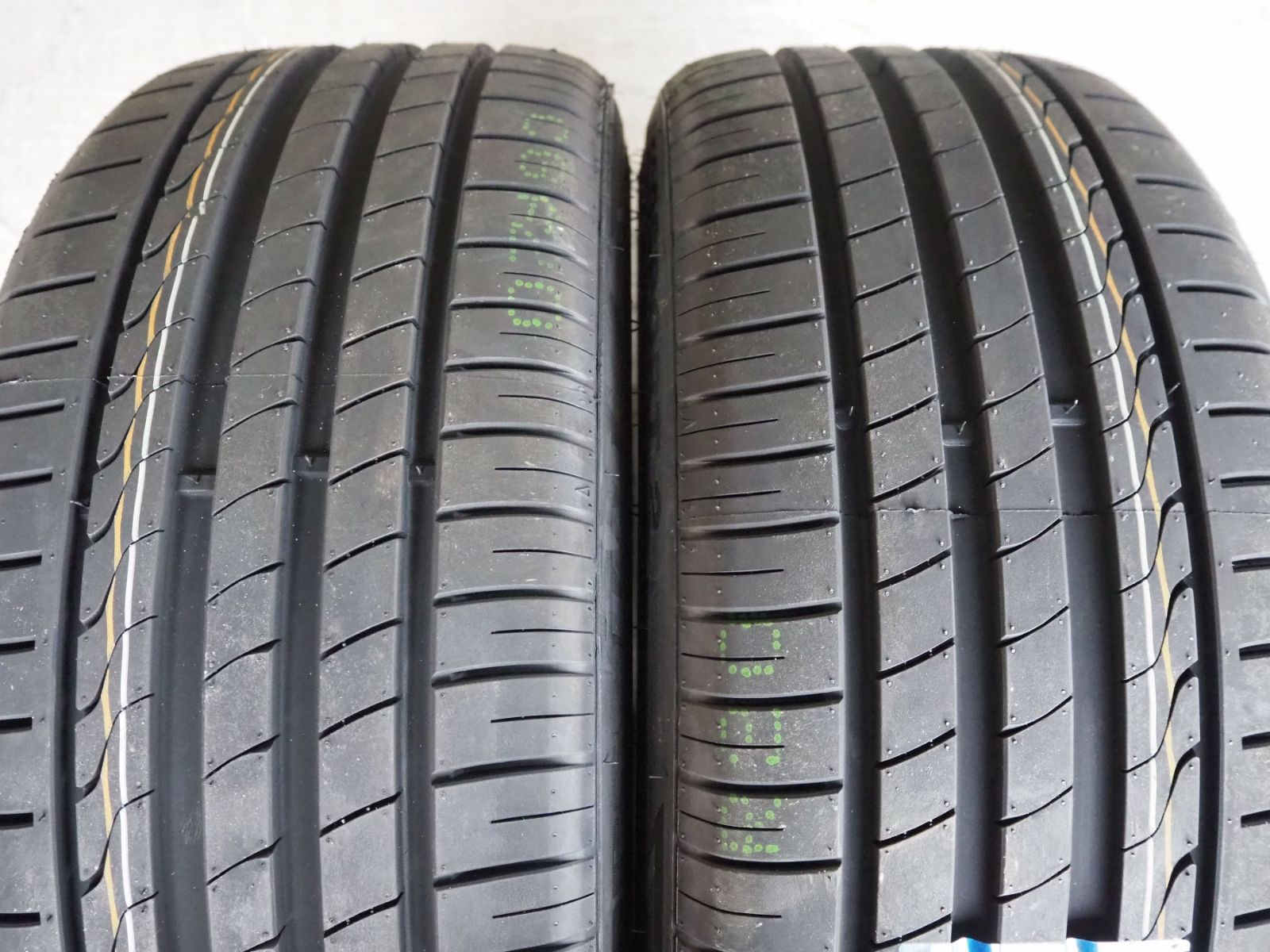カスタムサイズ 深リム メッシュ levanna V10-EX FFT 19inch 8.5J 