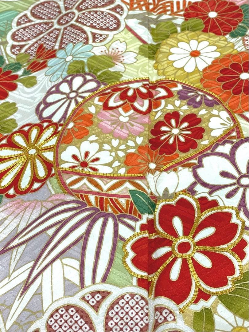 振袖 豪華 銀通し 金駒 金彩 紋意匠 身丈162cm パールトーン加工済 振袖 豪華 銀通し 金駒 金彩 紋意匠 身丈162cm パールトーン加工済