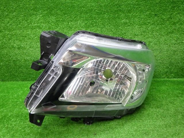スズキ MA26S ソリオ MA36S 左ヘッドライト ハロゲン 100-59330 240924029