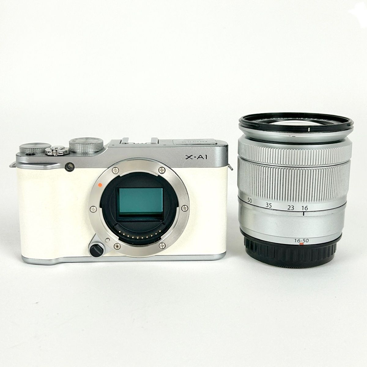 FUJI FILM X−A1 X-A1 レッド, レンズキット(ジャンク品)-