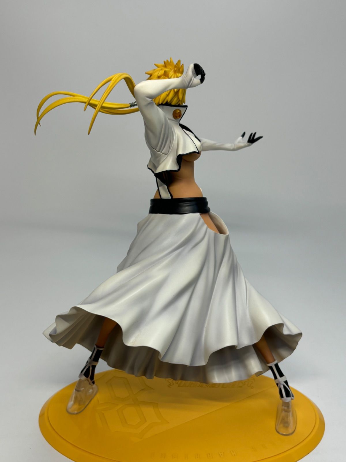 BLEACH ティア・ハリベル 1/8スケール フィギュア Amazon | 『BLEACH』ティア・ハリベル (1/8スケール PVC製塗装済