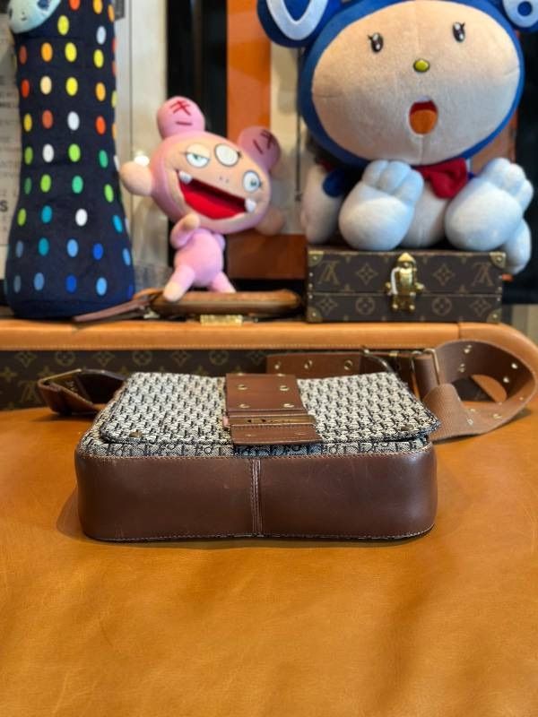 クリスチャンディオール ストリートシックショルダーバッグ