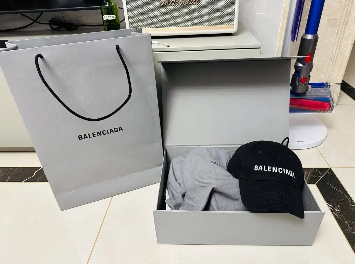 BALENCIAGA(バレンシアガ) 帽子