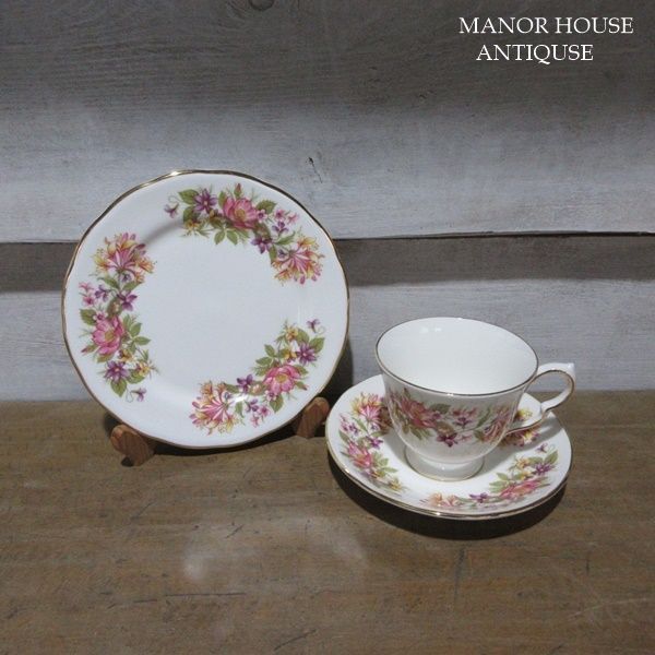 Colclough イギリスアンティーク ケーキプレー ティーカップ トリオ Colclough イギリスアンティーク ケーキプレート ティーカップ