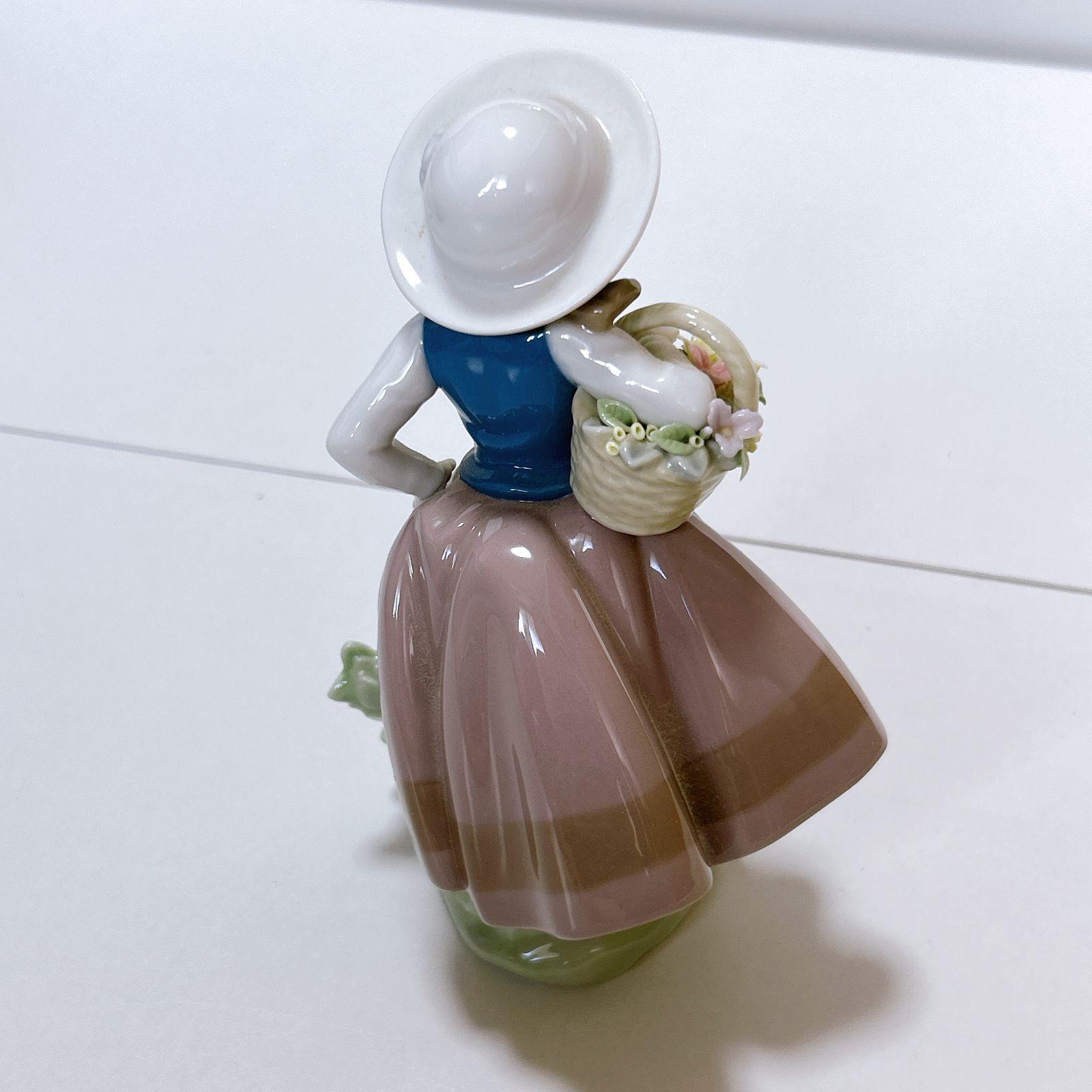 甘い花の香り 置物 リヤドロ ヴィンテージ 陶器 インテリア 管理番号KKVTRRA35 WWW_IMPECCABLEHEALTHCARESERVICES_COM