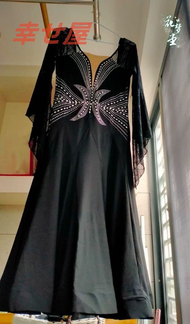 25年新作 人気商品 ストーン輝くスタンダードワンピース 練習着に最適