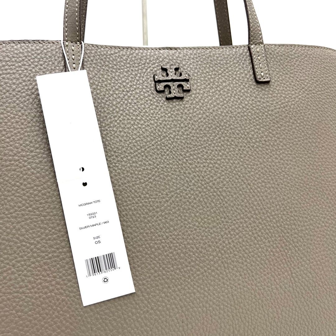 新作 TORY BURCH トリーバーチ トートバッグ MCGRAW TOTE マックグロー レザー Tロゴ 鞄 A4対応 アウトレット品 レディース  グレー - メルカリ