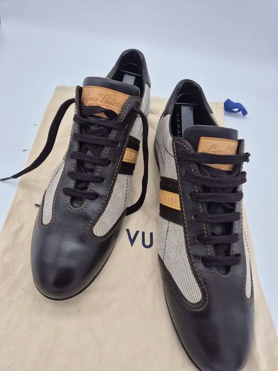 Louis Vuitton ルイヴィトン メンズ スニーカーズ ブラウン シリーズ