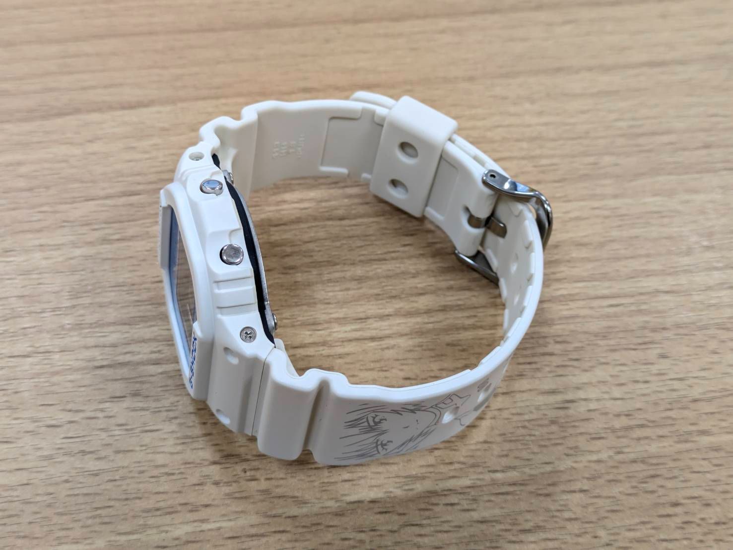 美品 G-SHOCK×エヴァンゲリオン新劇場版:序 綾波レイ DW-5600VT 綾波G-SHOCK、再び――ヱヴァンゲリヲン新劇場版「G-SHOCK」限定モデル