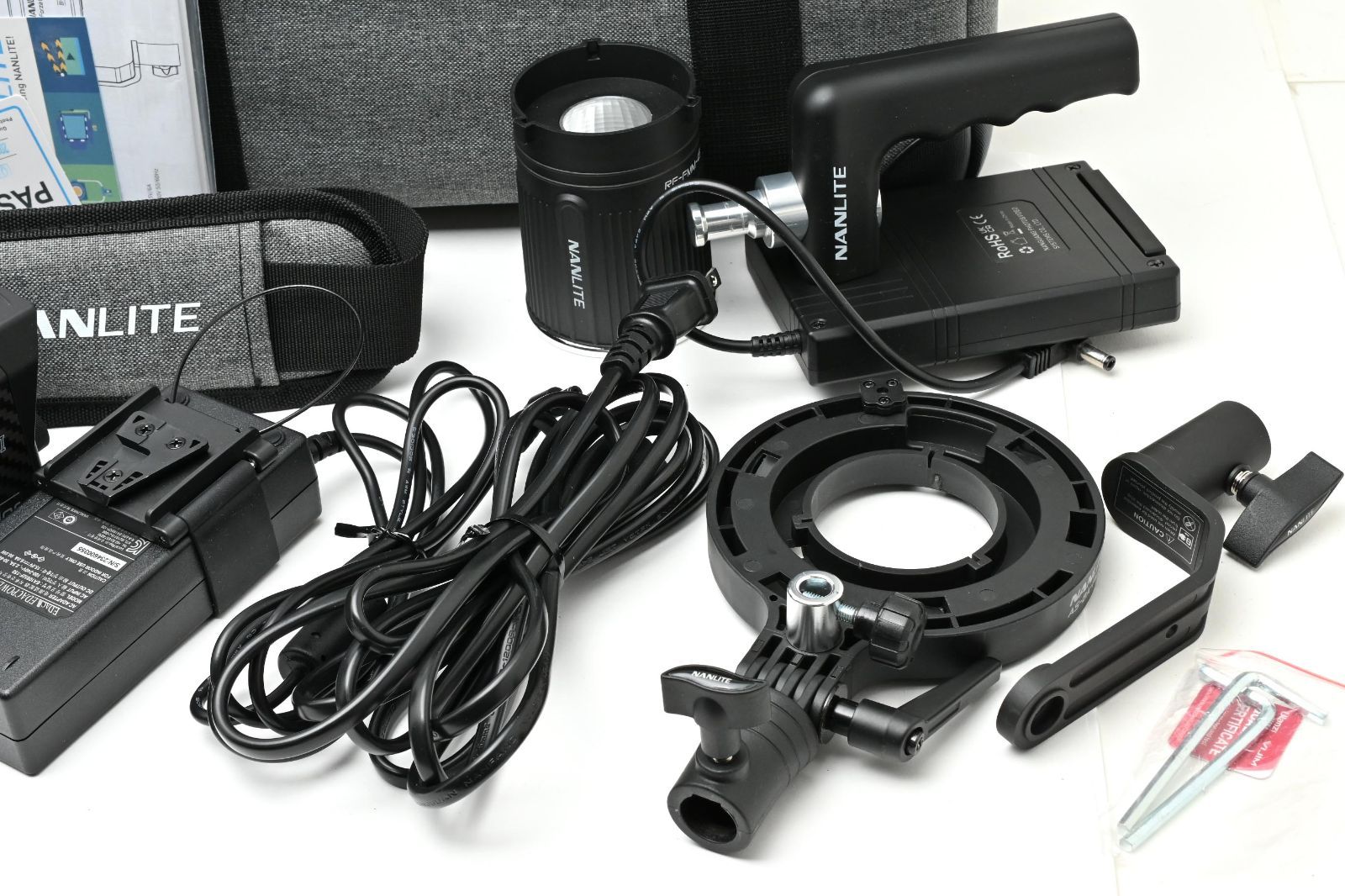 NANLITE Forza 60B II Bi-color ナンライト FL-11 フレネルレンズ付き カメラ 照明 撮影 ライト A0534