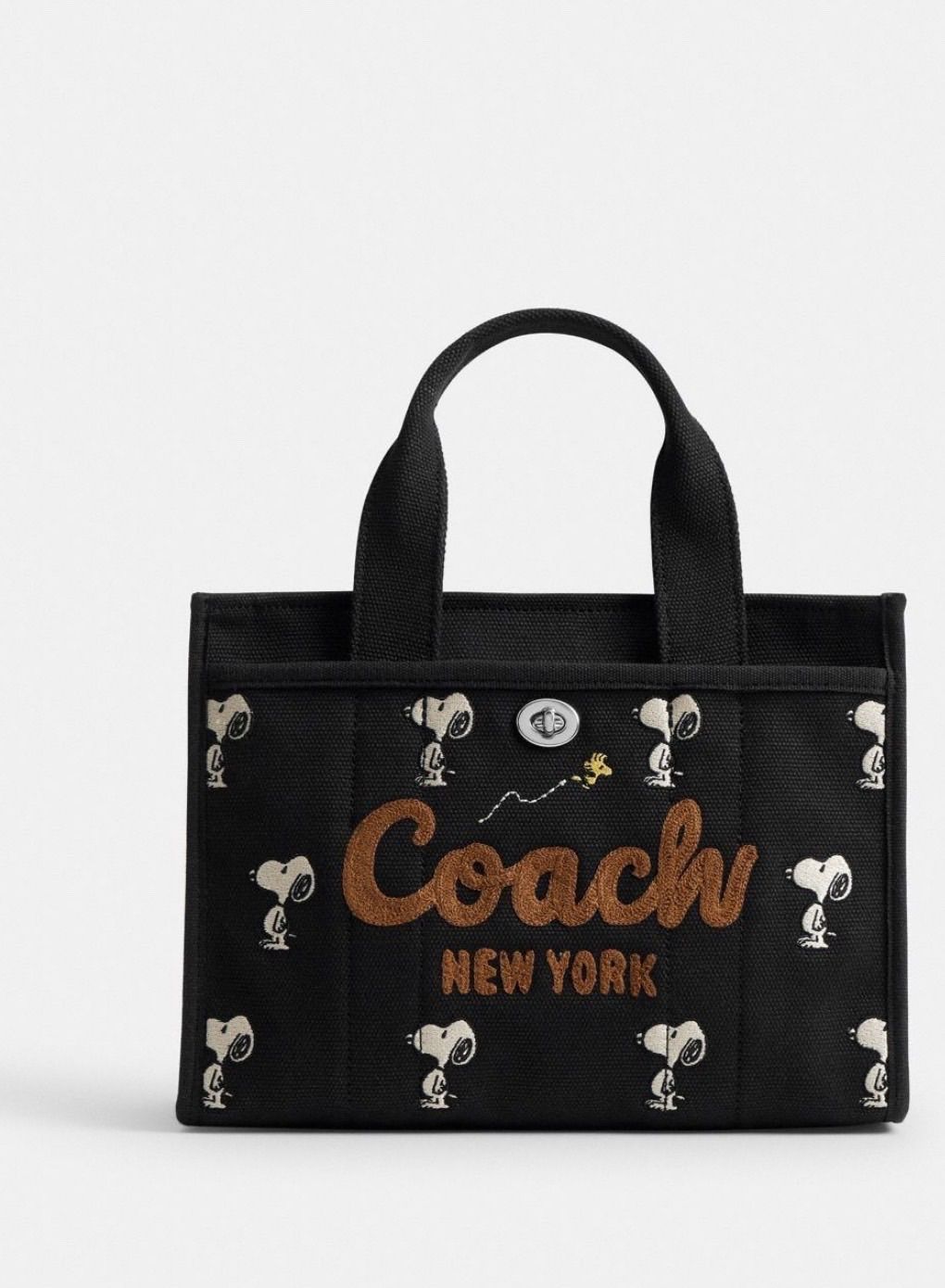 特別コレクション【COACH X PEANUTS】カーゴ トート バッグ 26 COACH® | Coach X Peanuts Cargo Tote Bag 26