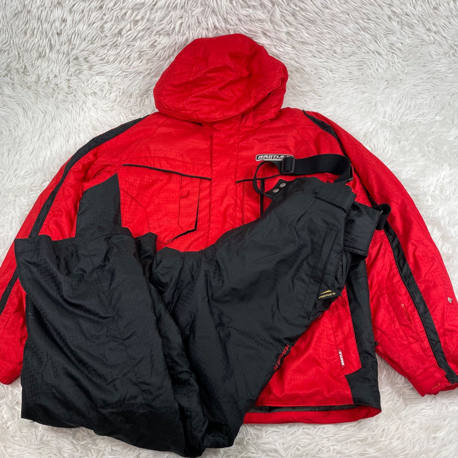 SASQUATCH スノーウェア セットアップ 上下 Lサイズ レッドブラック SASQUATCH スノーウェア セットアップ 上下 Lサイズ レッドブラック