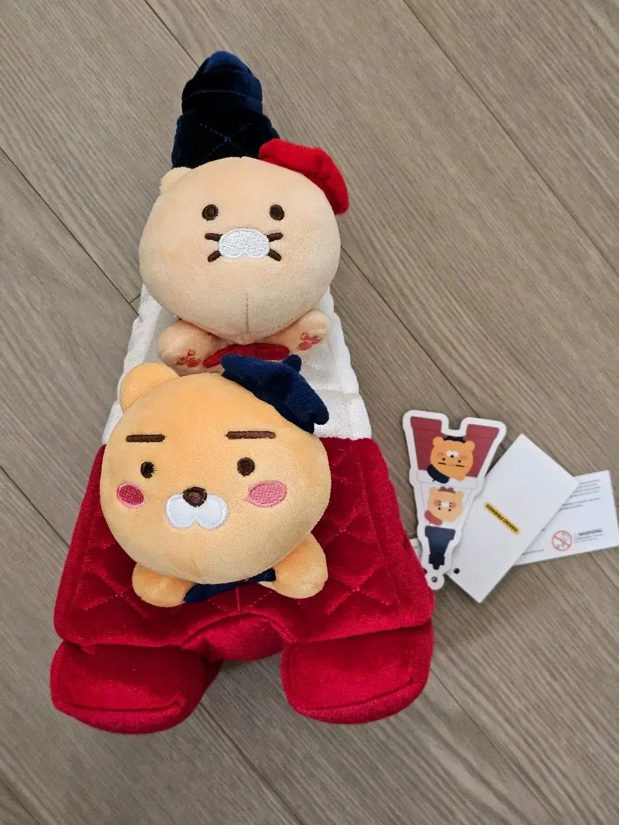 KAKAO FRIENDS(カカオフレンズ) RYAN(ライアン) チュンシク パリ