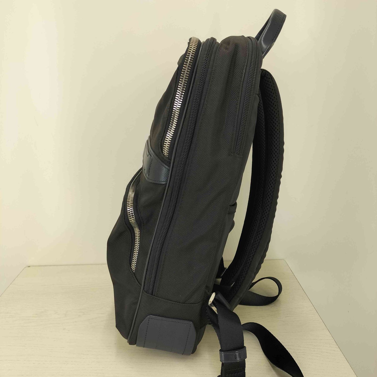 トゥミ TUMI JARVIS Slim Backpack ジャービス スリム バックパック 