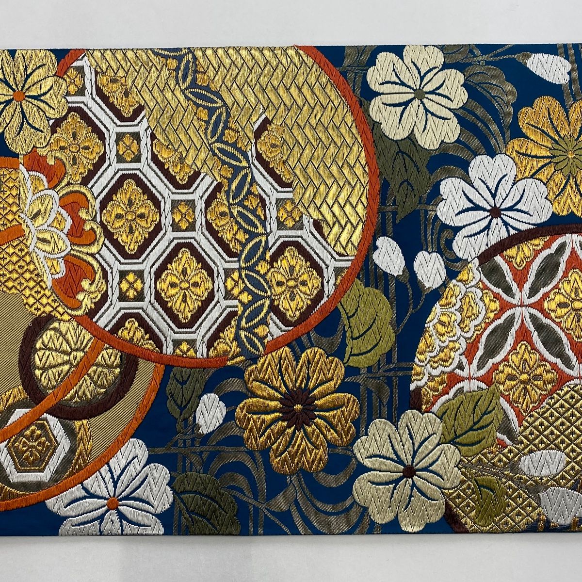 袋帯 枝垂れ桜 唐織 黒 正絹 成人式 袋帯 縞に雪輪、桜花模様 振袖用