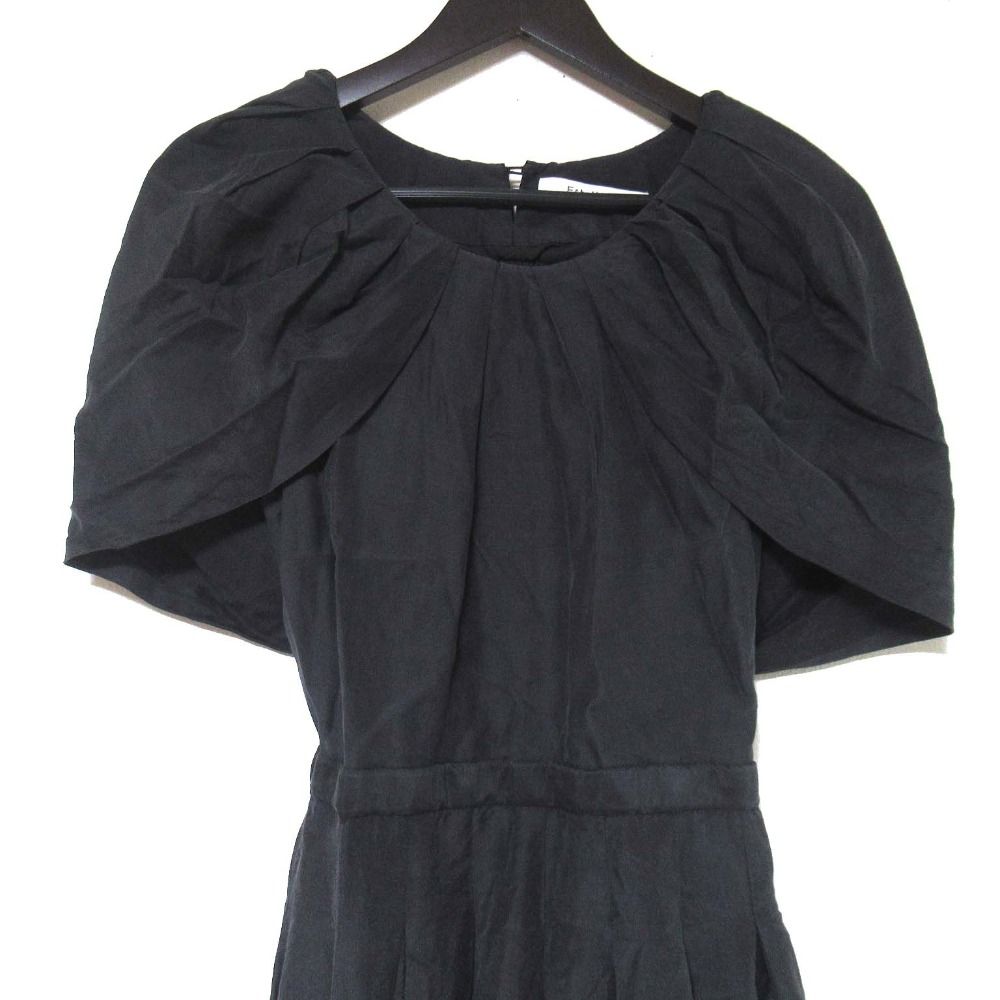 美品 Estella.K エステラケー Lizzie Dress バルーンケープ