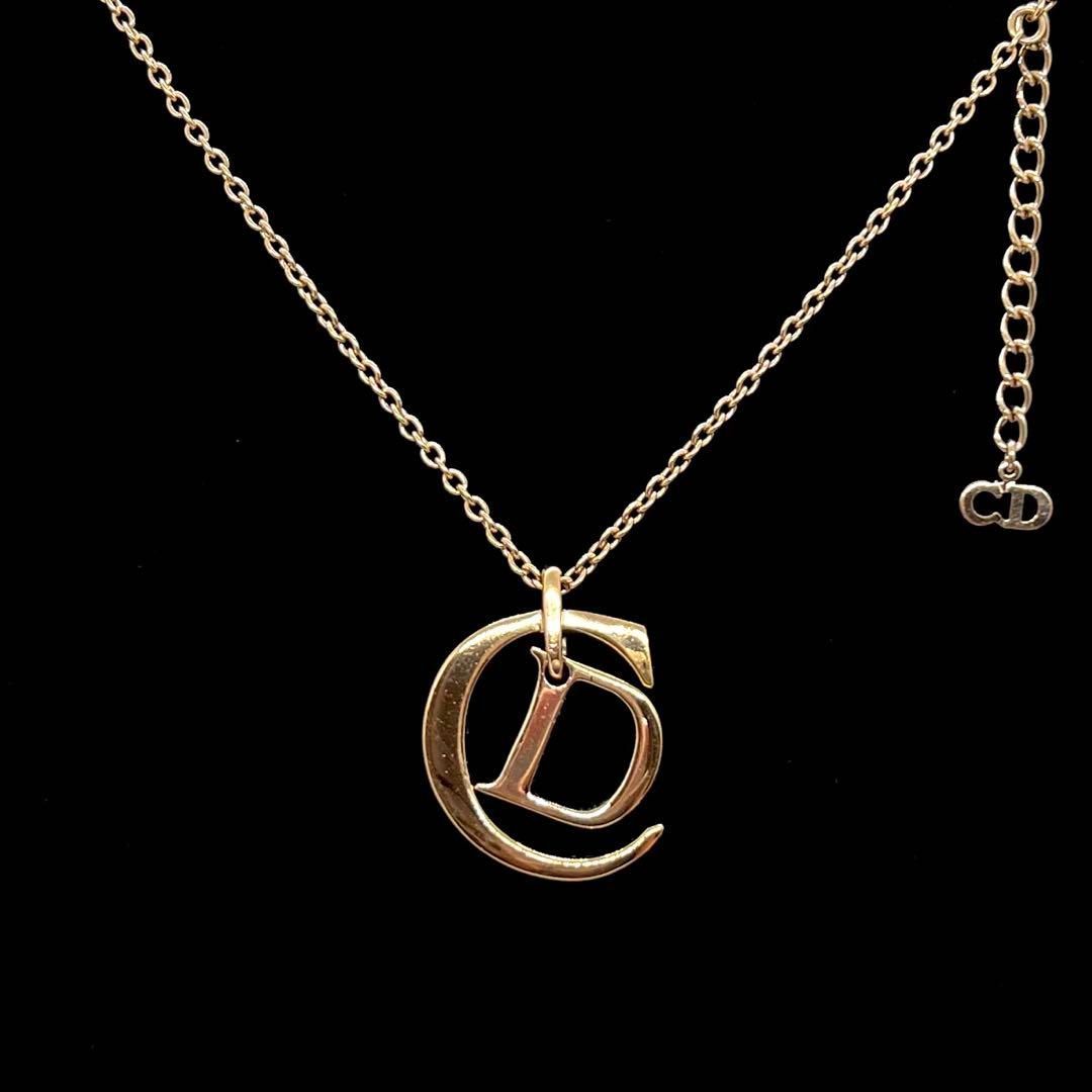 おしゃれなクリスチャンディオール　煌めきゴールド Dロゴ 　クリスタルネックレス N5617】Christian Dior D logo rhinestone necklace
