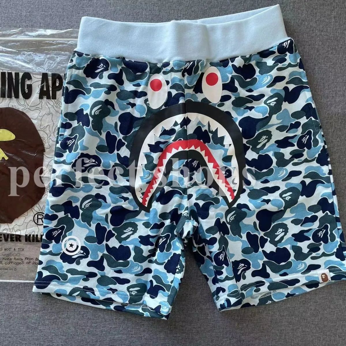 ⭐大人氣⭐A BATHING APE アベイシングエイプ Shark ブルー シャークカモフラージュ ハーフパンツ 男女兼用 ンカモフラージュ