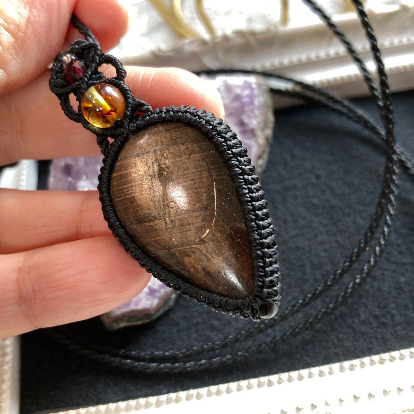 マクラメ編みネックレス