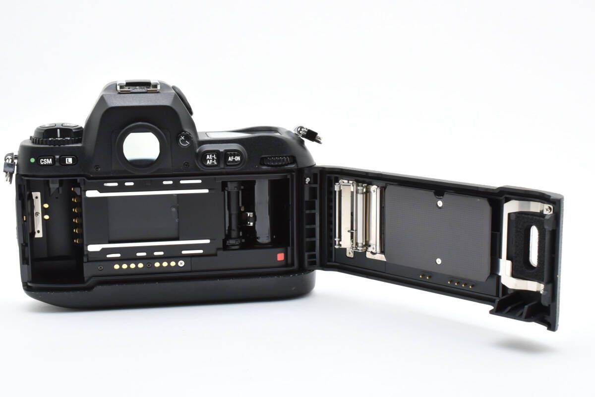 ニコン Nikon F100 ボディ フィルム一眼レフカメラ #3226W09841