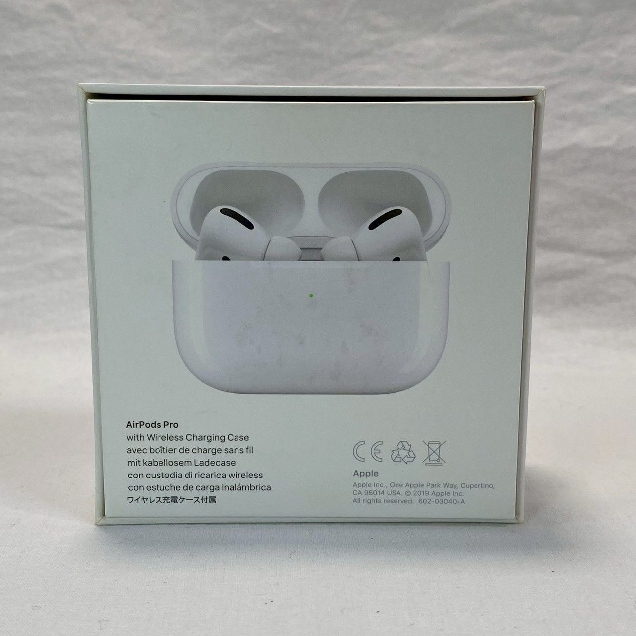 ジャンク品】AirPods/Pro/MWP22J/A/本体/充電ケース付き/通電