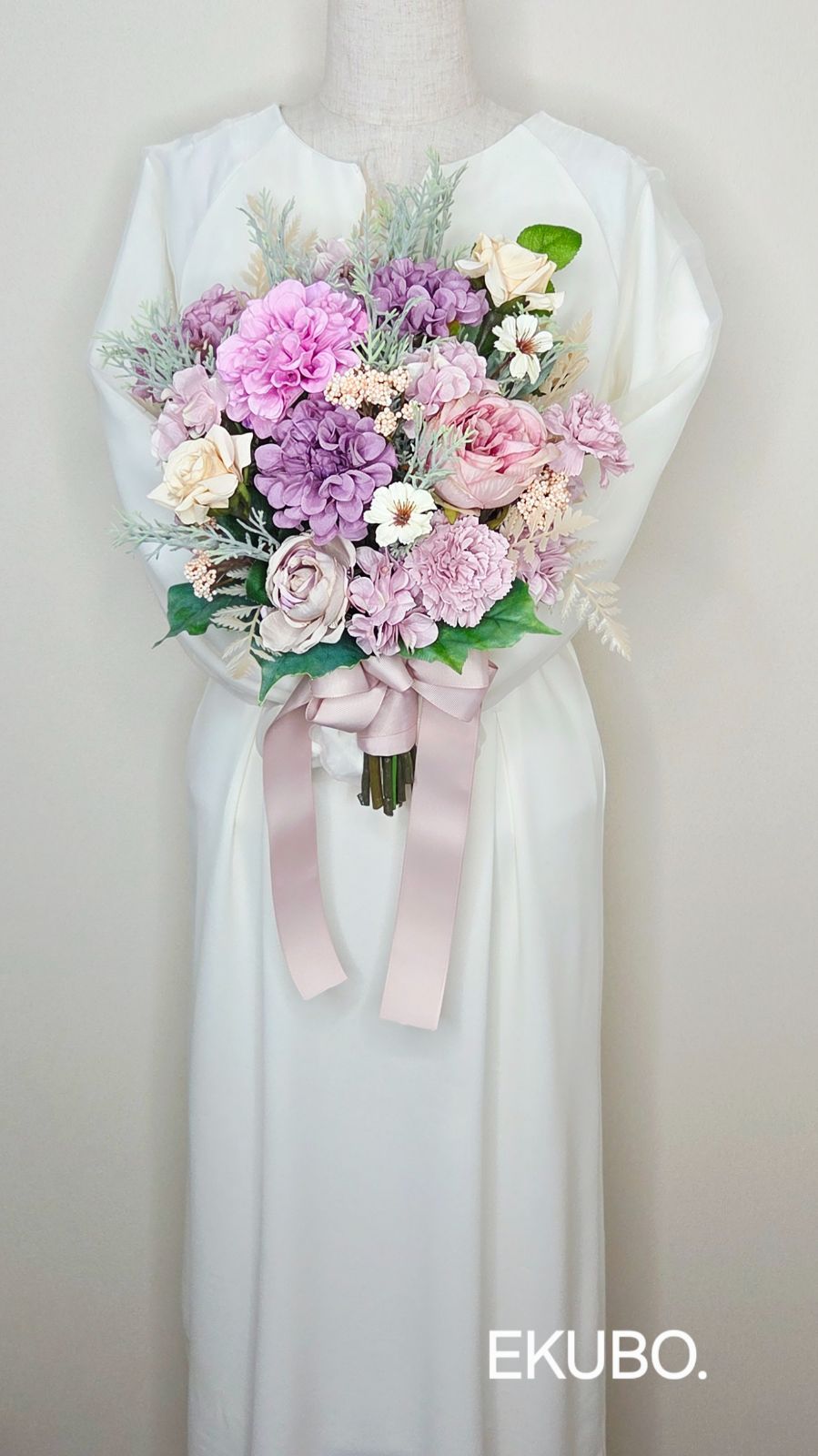 くすみ ウェディングブーケ-ブートニア