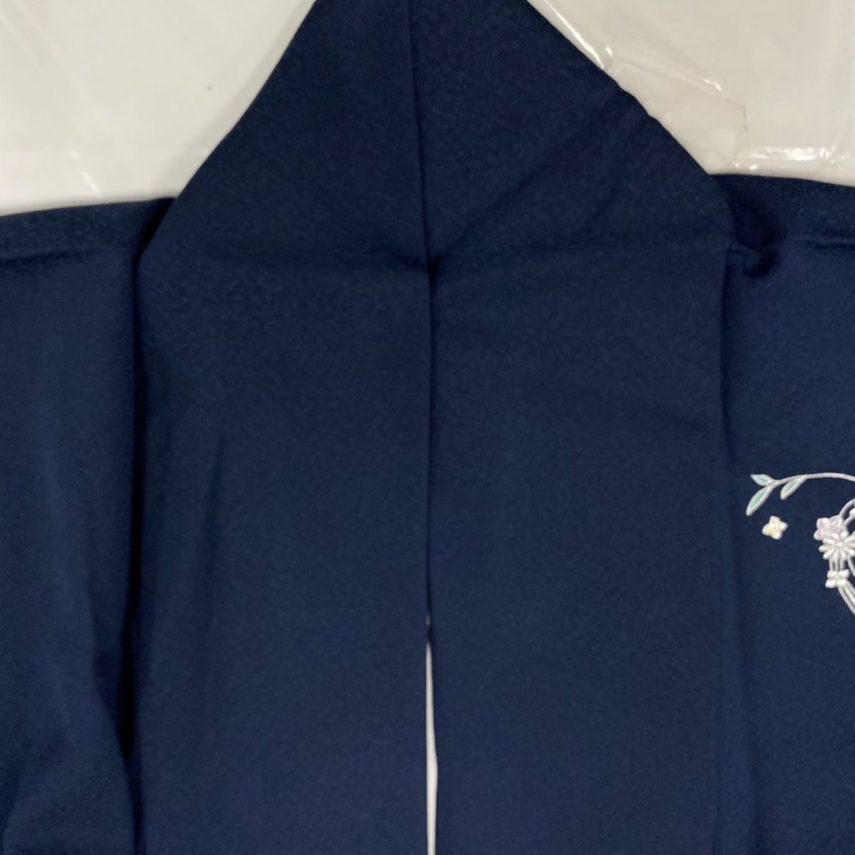 付下げ 身丈157cm 裄丈64cm M 袷 落款 草花 金銀彩 ぼかし 紺色 正絹  