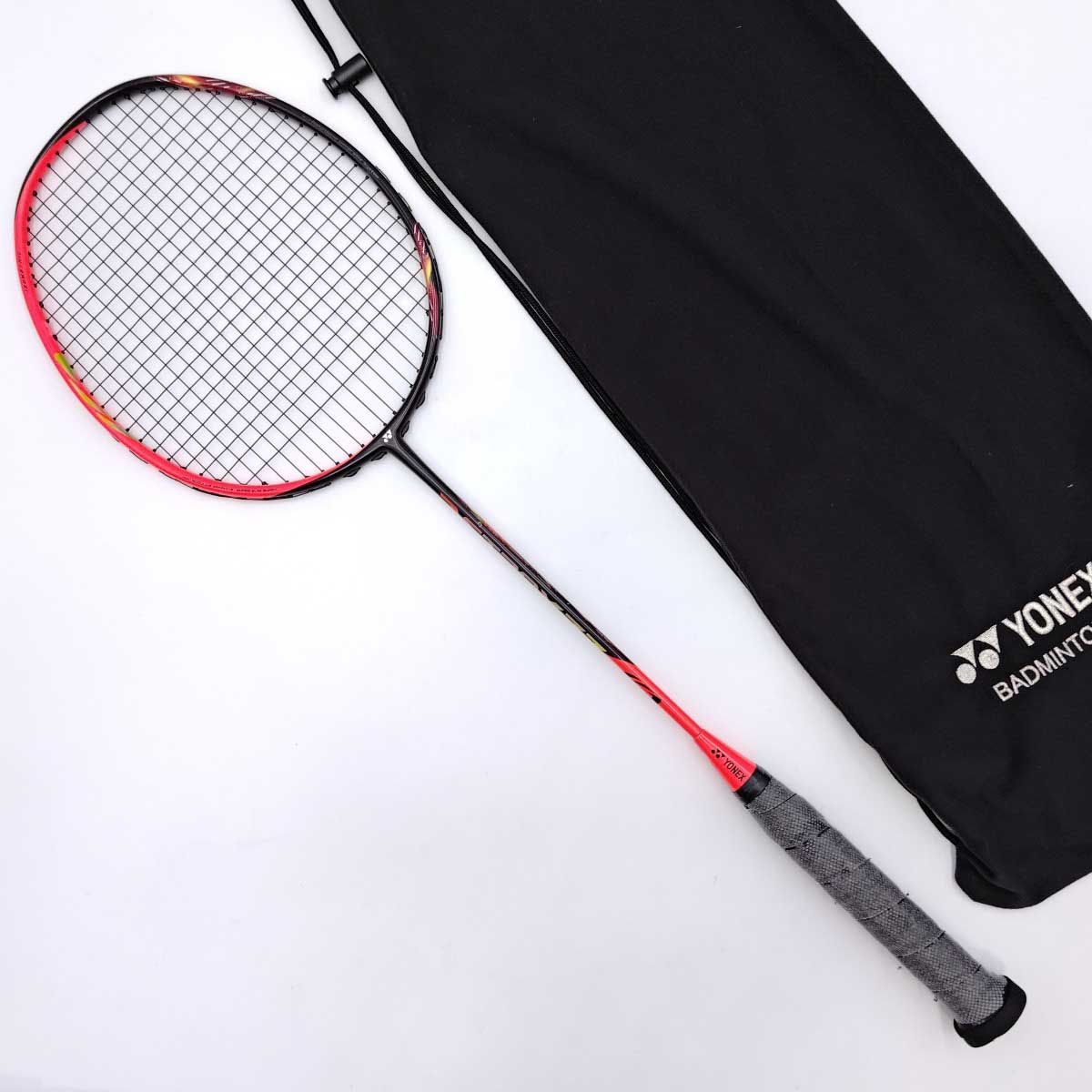ASTROX 77 3UG4 YONEX ヨネックス バドミントンラケット ASTROX 77 3UG4 YONEX ヨネックス バドミントンラケット