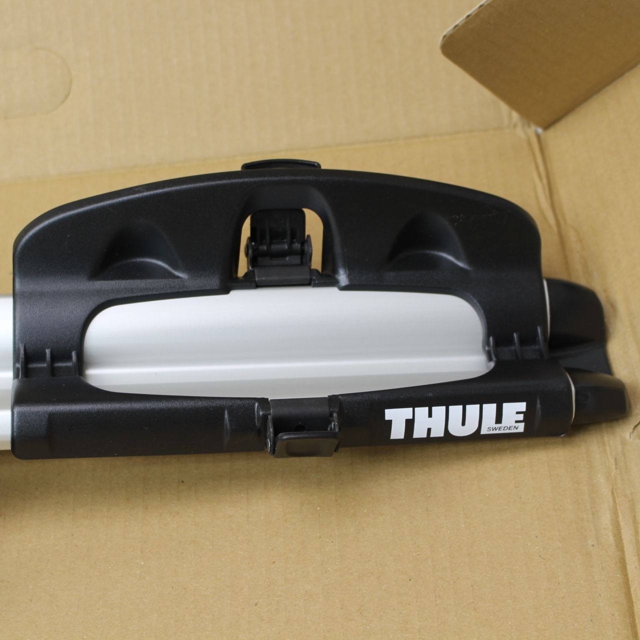 754 ♥ THULE アルミニウムサイクルキャリア591