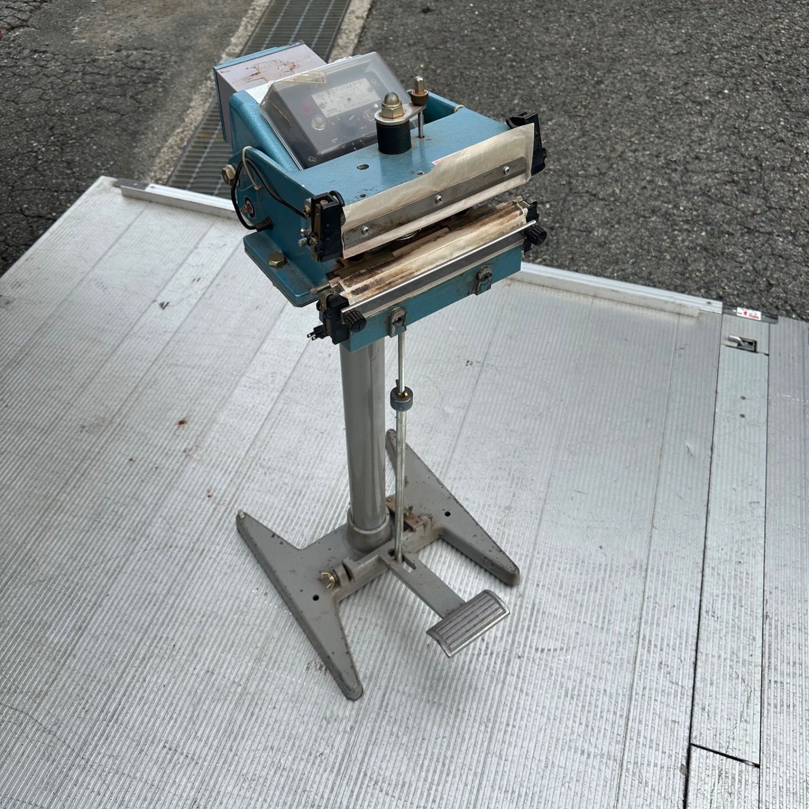 ジャンク品】富士インパルス シーラー 食品 包装 シール 業務用 足踏み  