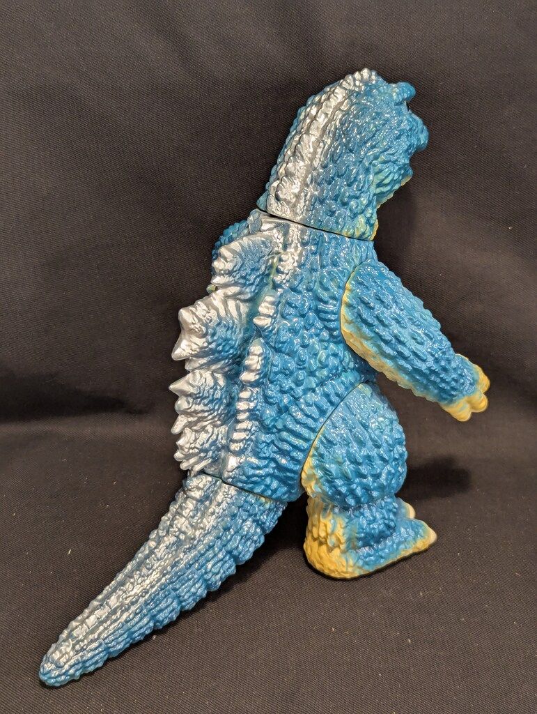 四畳半工房 原型：ようへい GMKゴジラ ガレージキット【未開封】 KN on X: 