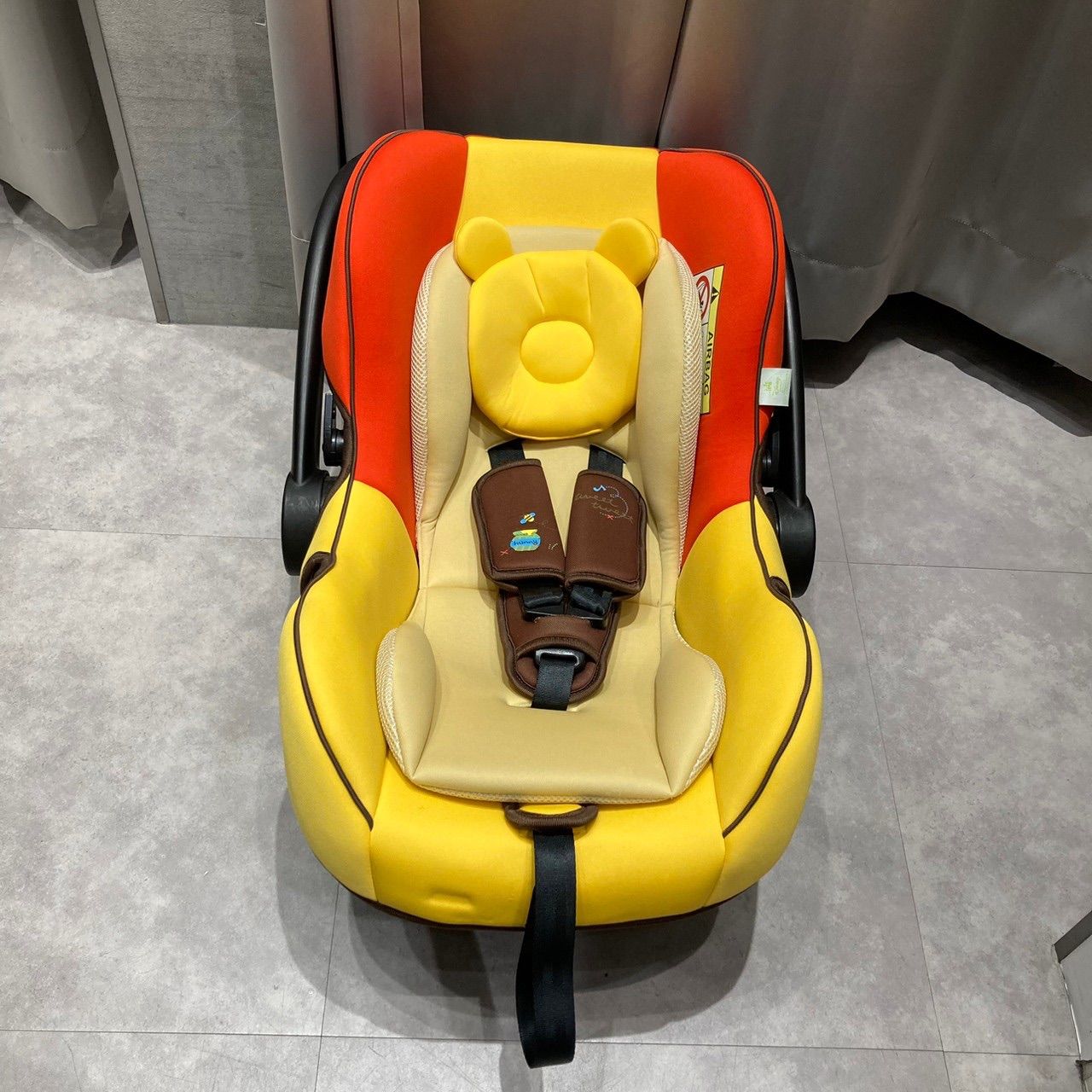 Disney ディズニー くまのプーさん ファーストキャリー ベビー
