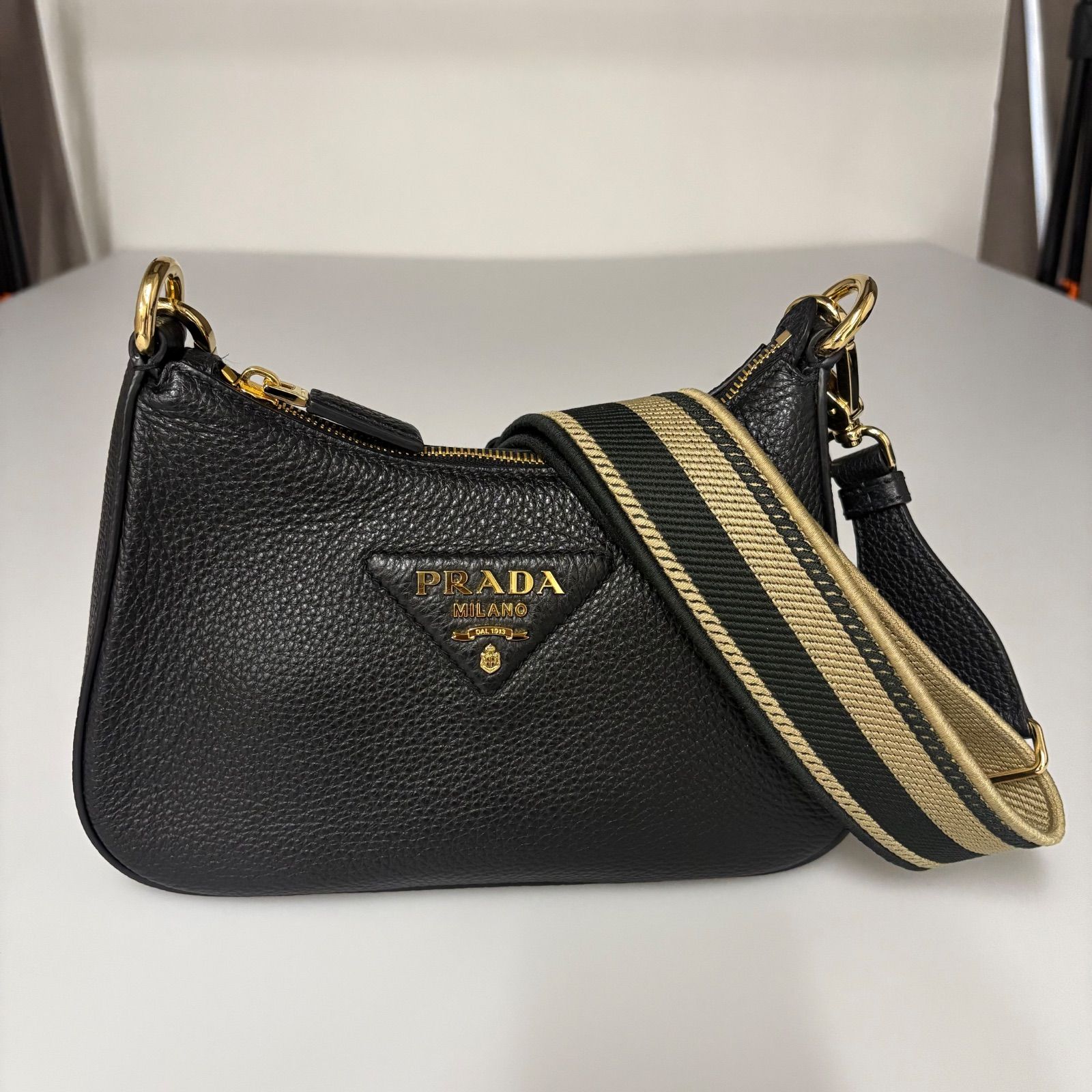 PRADA プラダ ハンドバッグ ブラック 訳あり PRADA ブラックレザー