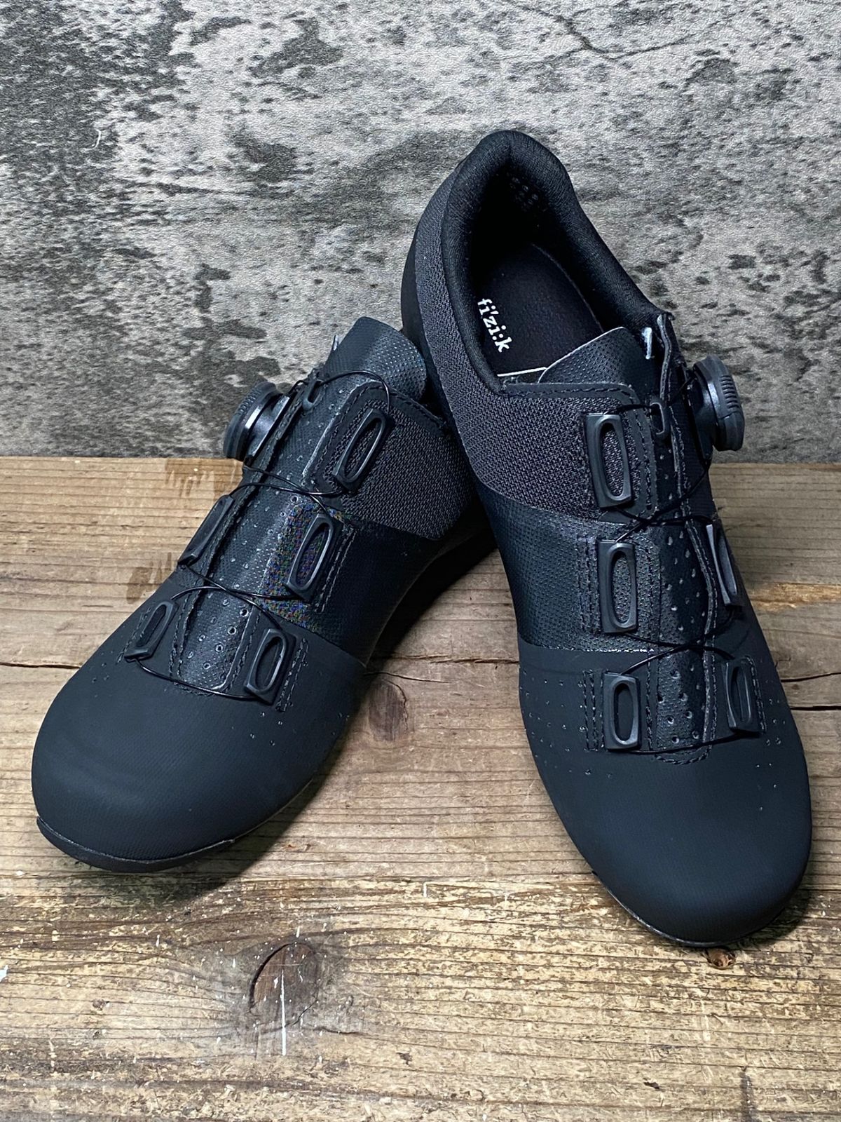 IX027 フィジーク Fizik Tempocuver R4 ビンディングシューズ EU37 黒