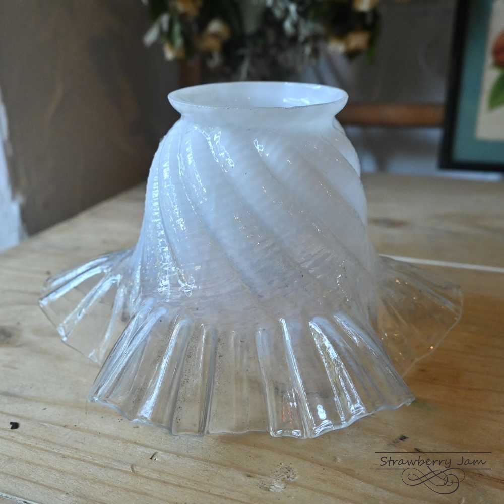 オパーリンガラス ホワイト