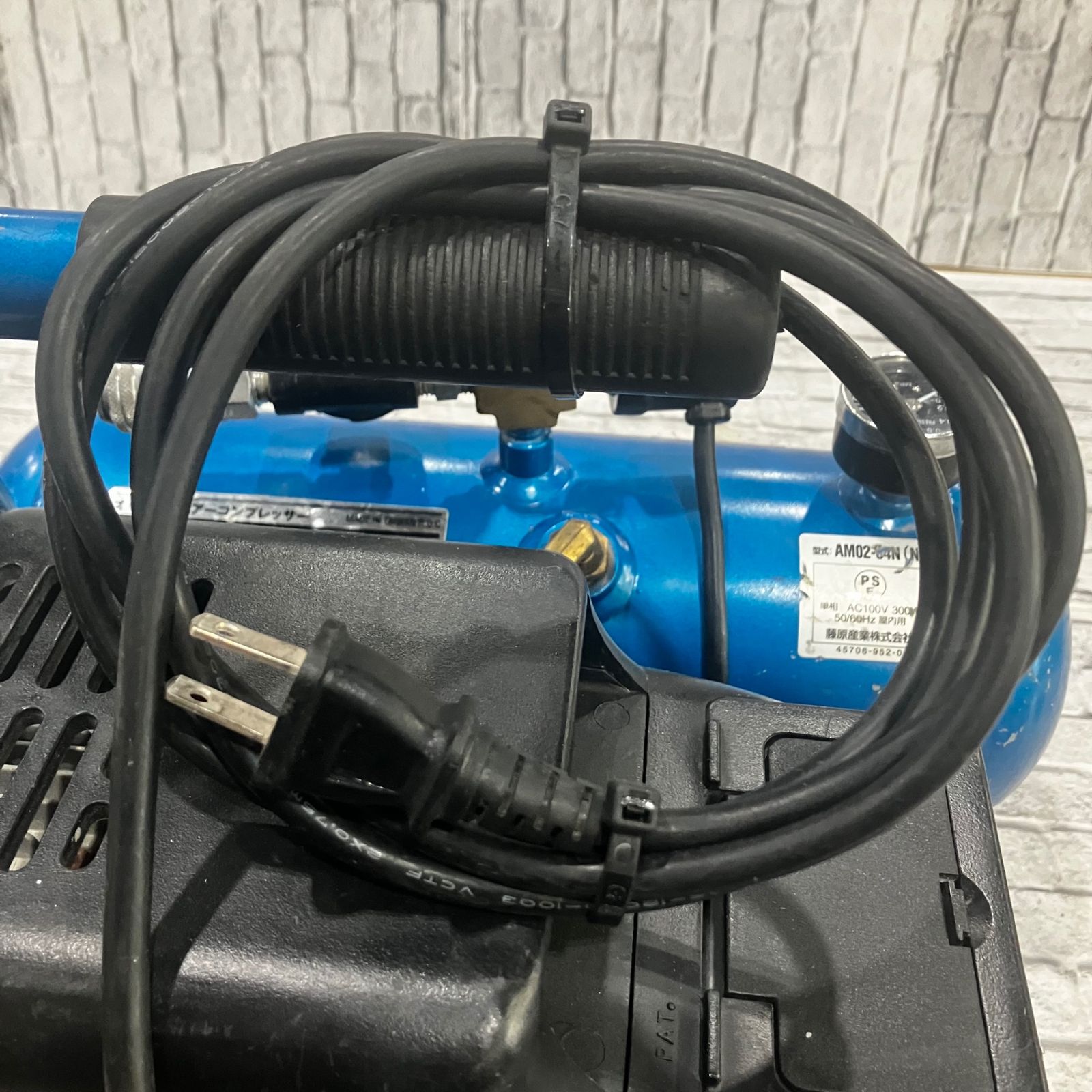 〇E-Value 常圧エアーコンプレッサー AM02-04N【川口店】 - メルカリ