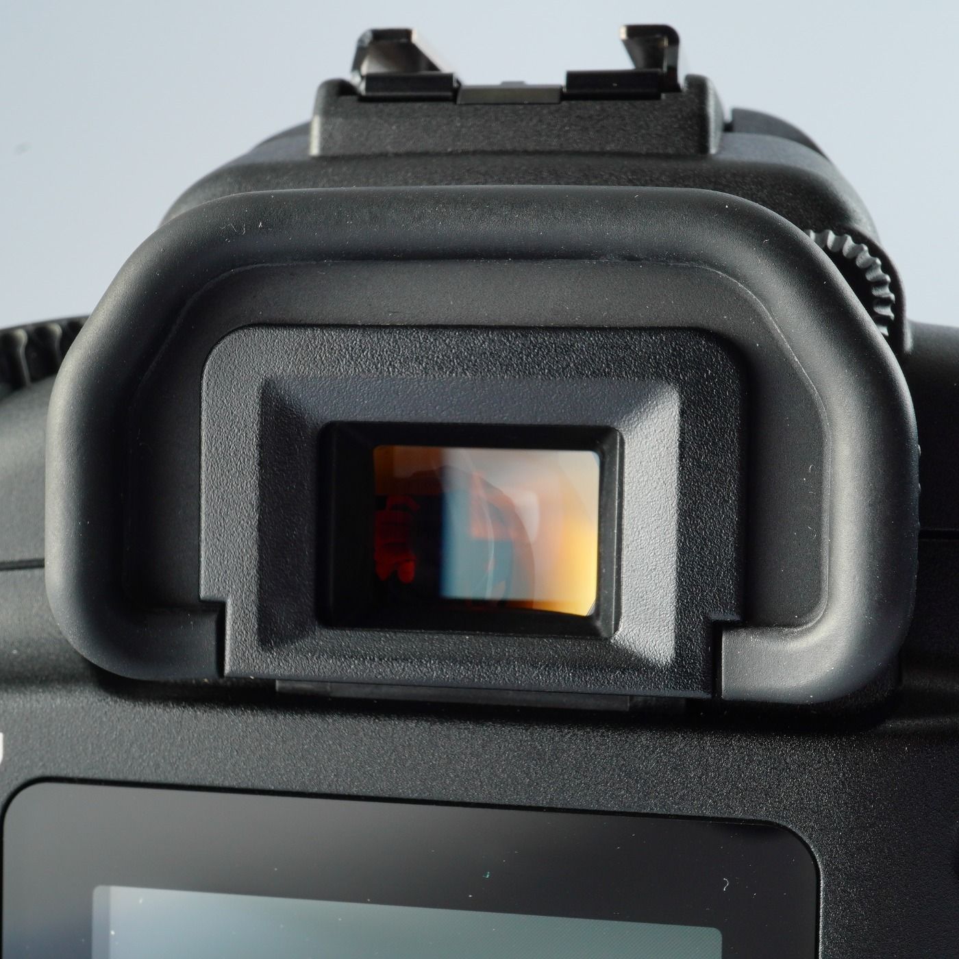 Canon キヤノン EOS 20D + EF-S 18-55mm F/3.5-5.6 IS Ⅱ デジタル一眼レフカメラ