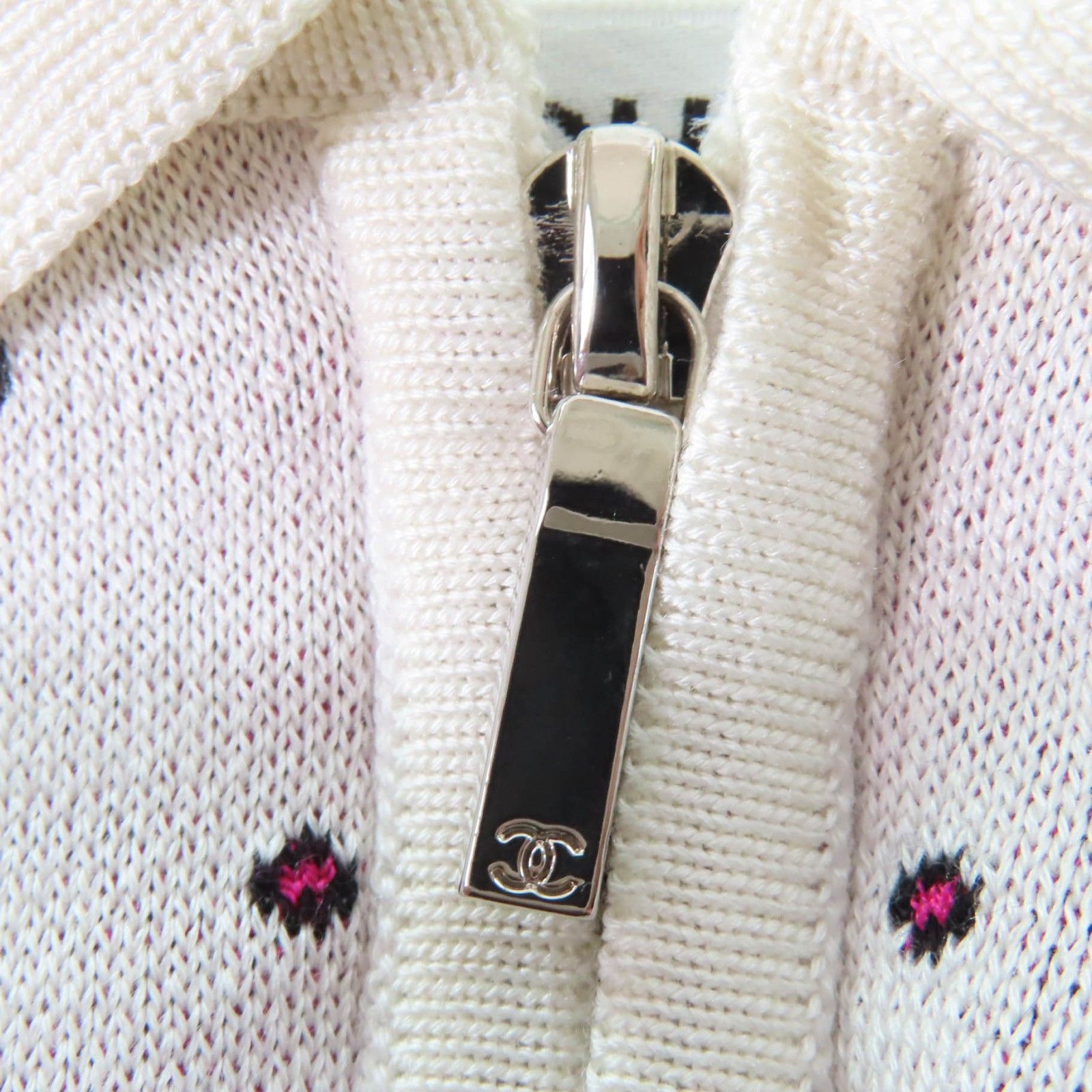 CHANEL - 極美品☆CHANEL シャネル 23SS P74276K10699 シルク コットン ココマーク ハーフZIP ニット アイボリー ピンク 36 イタリア製 正規品 レディース 極美品☆CHANEL シャネル 23SS P74276K10699 シルク コットン