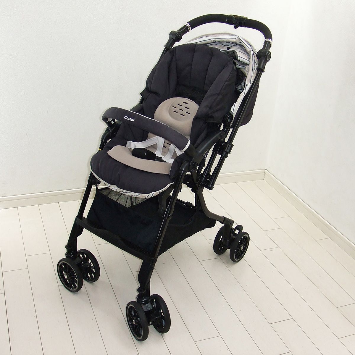 ベビーカー コンビ スゴカル 4キャス compact コンパクト エッグ 