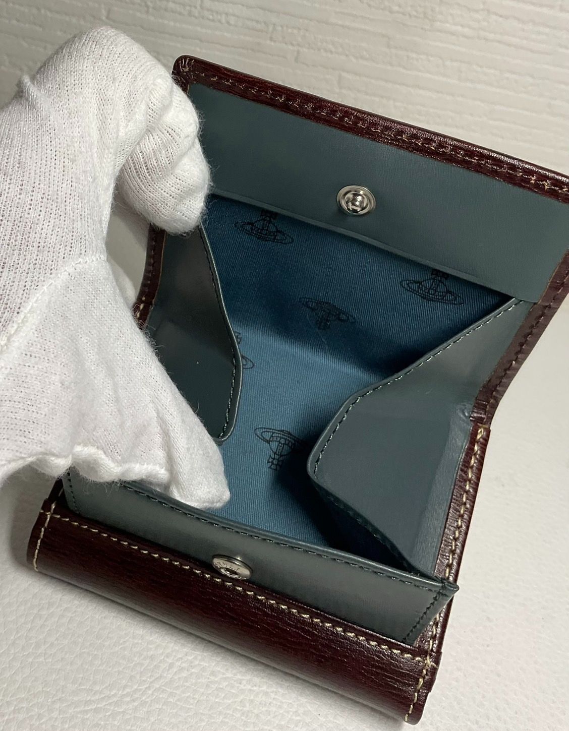 美品正規品《ヴィヴィアンウエストウッド》 現行モデル 水シボエンボス  