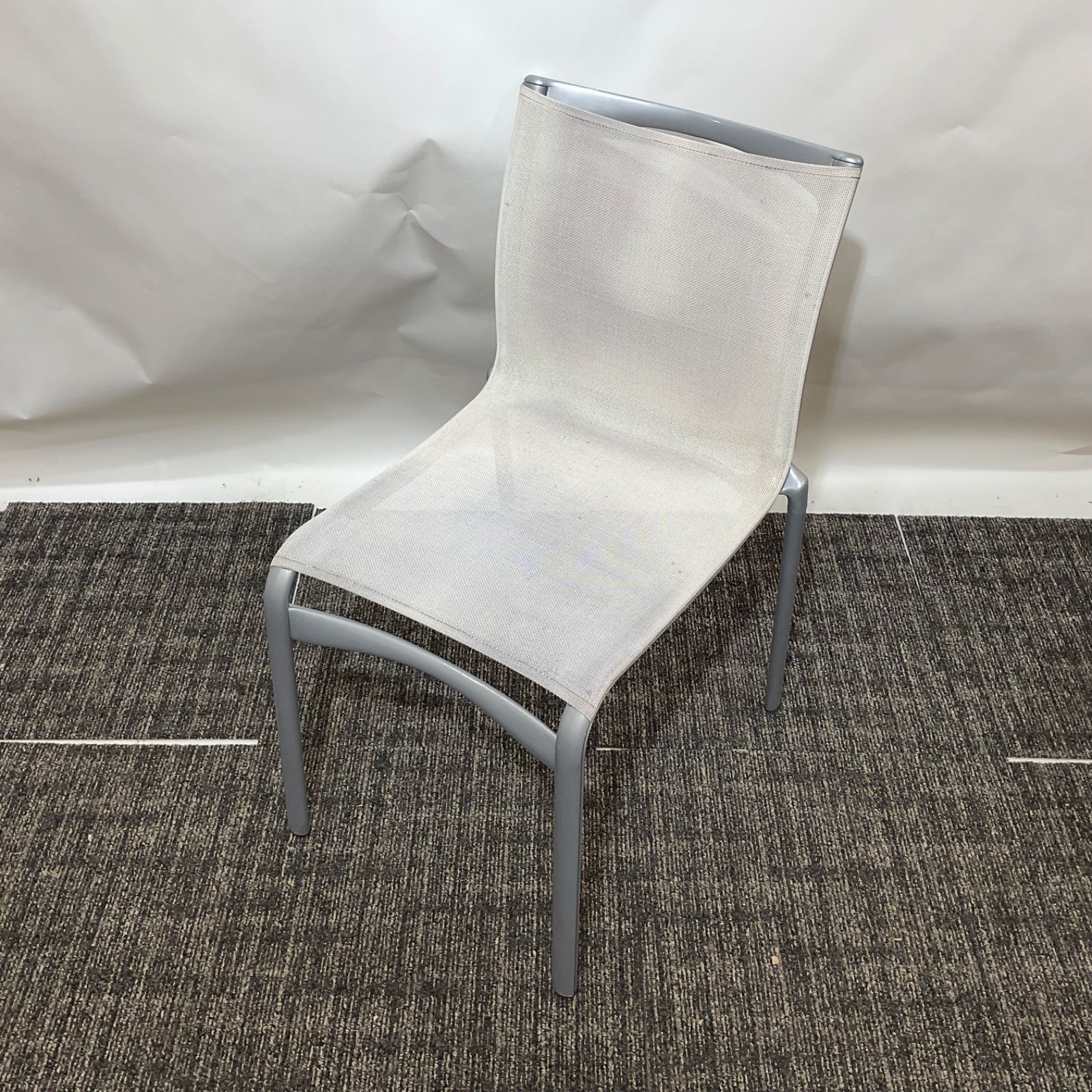 Cassina カッシーナ Alias HIGHFRAME アリアス ハイフレーム スタッキングチェア 使用感あり