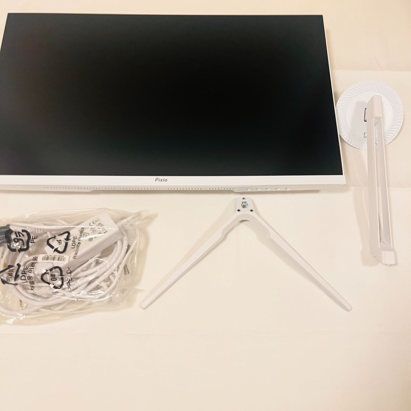 Pixio PX27U Wave White ゲーミングモニター 27インチ PX27UWAVEW No2447